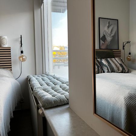Charming Deluxe Apartment アークレイリ エクステリア 写真