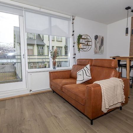 Charming Deluxe Apartment アークレイリ 部屋 写真