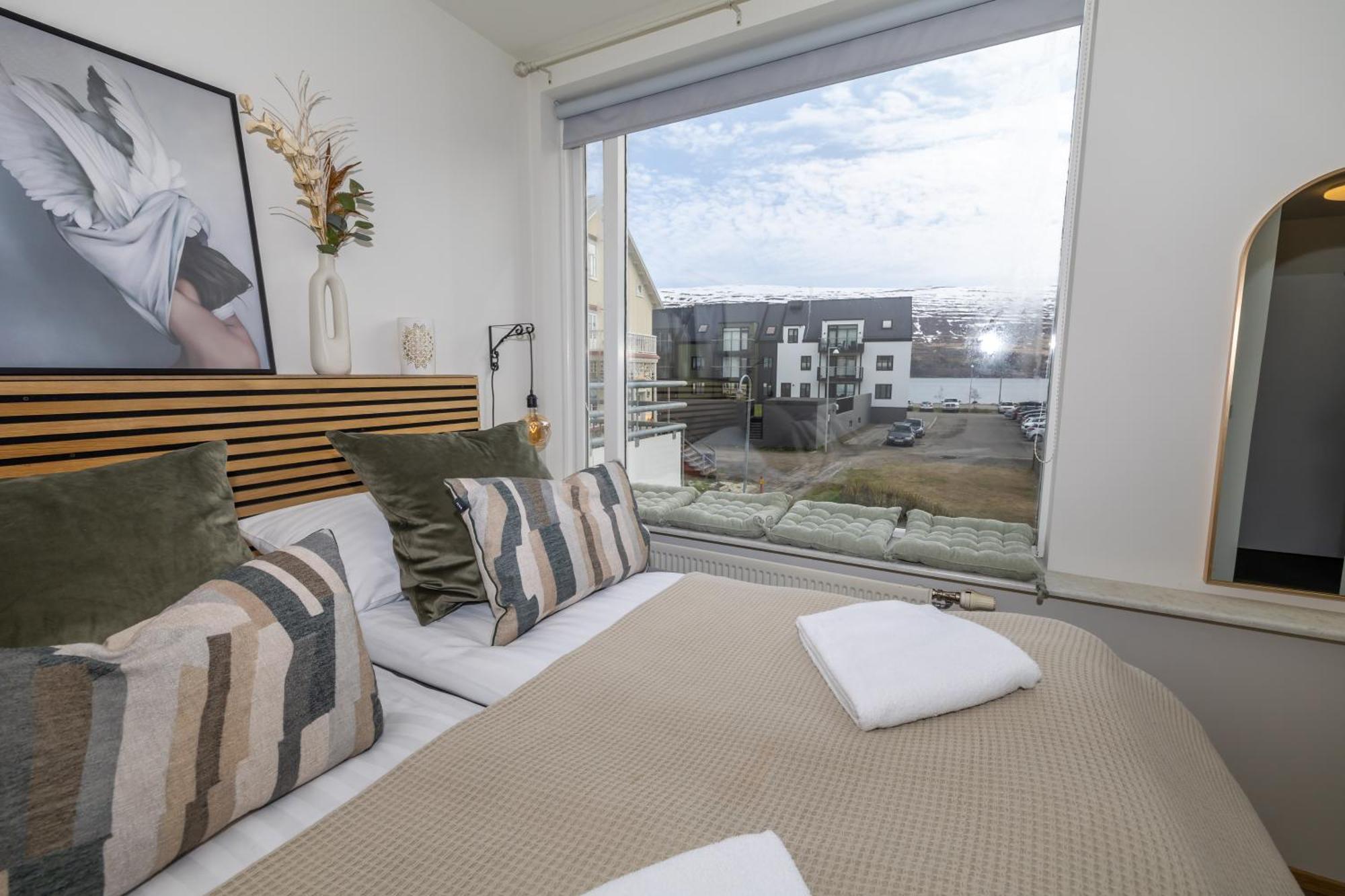 Charming Deluxe Apartment アークレイリ 部屋 写真