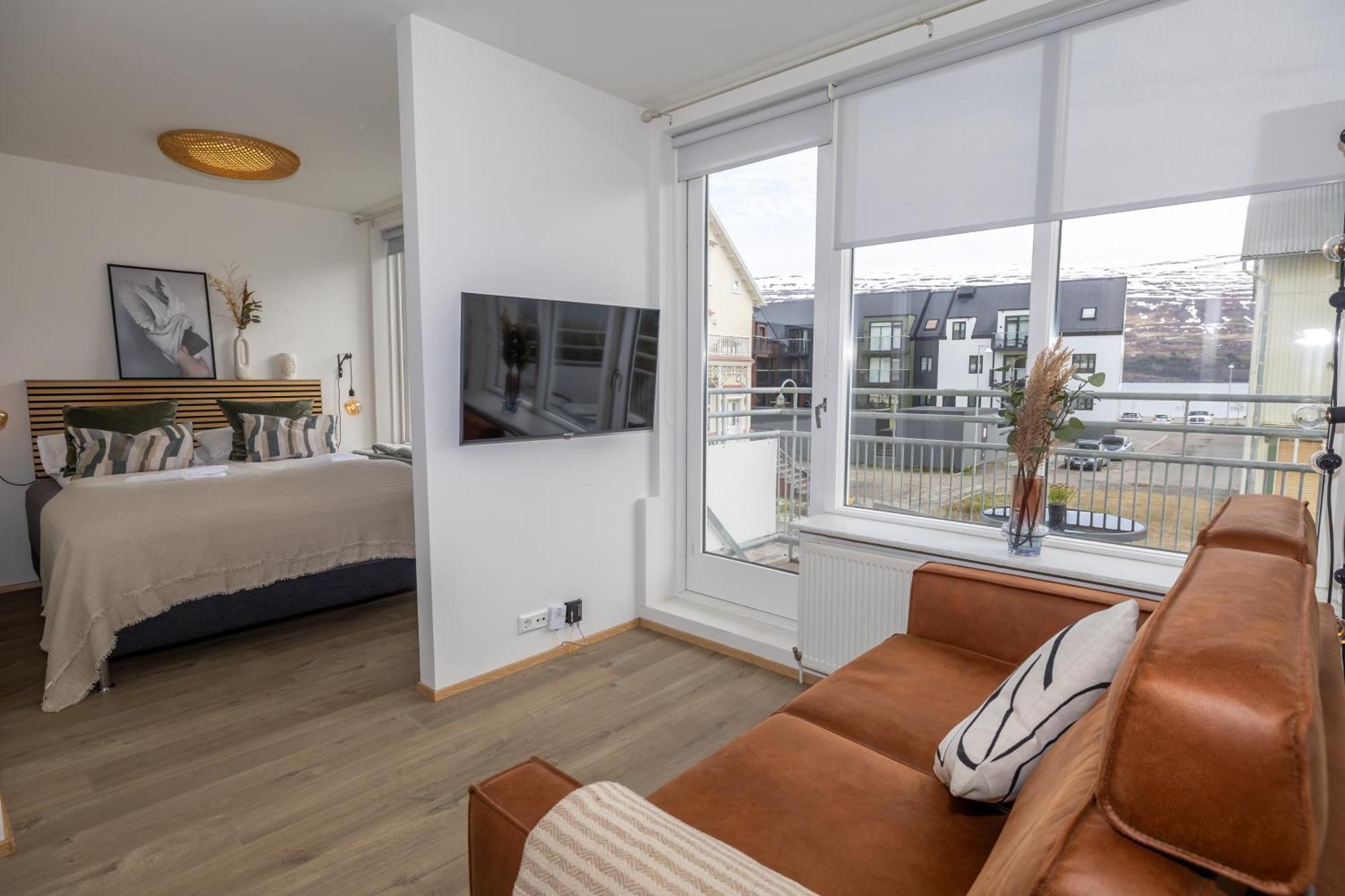 Charming Deluxe Apartment アークレイリ 部屋 写真