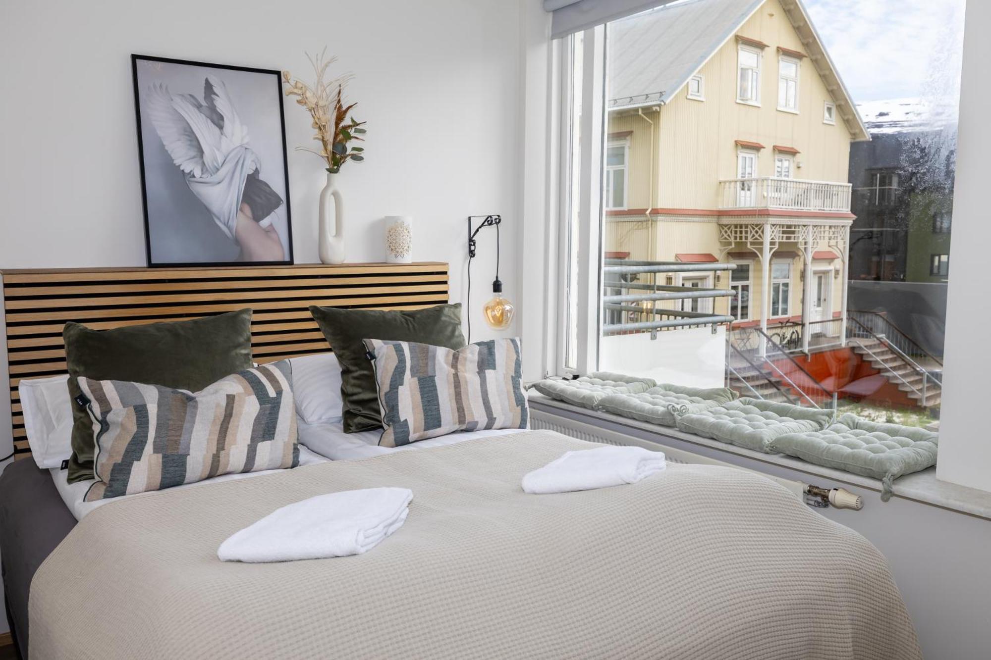 Charming Deluxe Apartment アークレイリ 部屋 写真